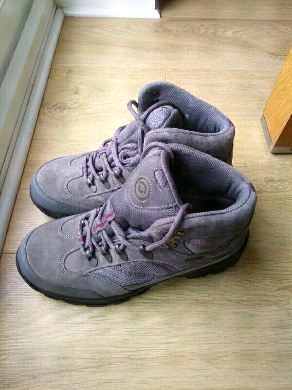 earth spirit hiking boots